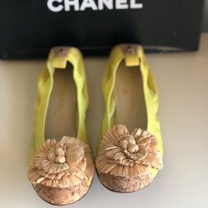 CHANEL flats